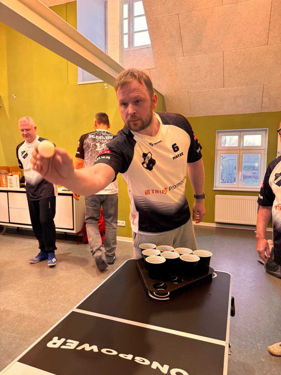 Matze wirft beim Training
